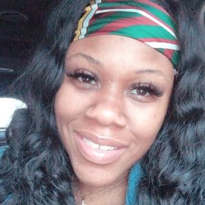 Meet your Posher, Delisa